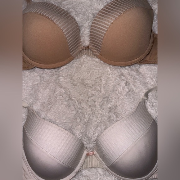 Two Matching Bras - Picture 2 of 4